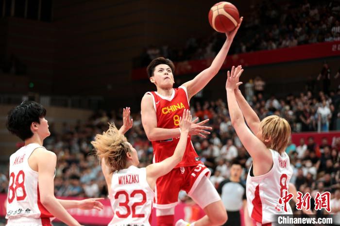 多名主力缺阵下中国女篮在西安热身赛以三分惜