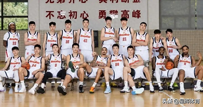 广东宏远季后赛主场球市遇冷 球票滞销引投资人